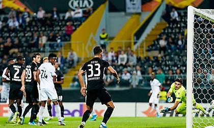 Live: Άιντραχτ Φρανκφούρτης-Γκιμαράες