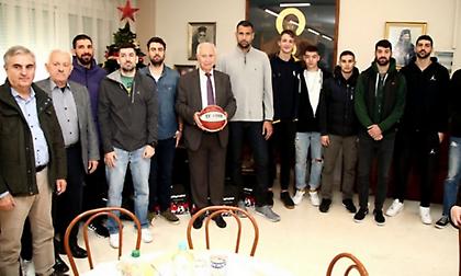 Το ελληνικό μπάσκετ «φώτισε» το Χριστοδούλειο