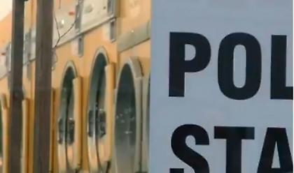 Καθαρή ψήφος σε Τζόνσον: Εκλογικό τμήμα σε κατάστημα με πλυντήρια στη Βρετανία