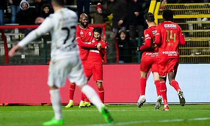 Ζόρικη νίκη για Αντβέρπ