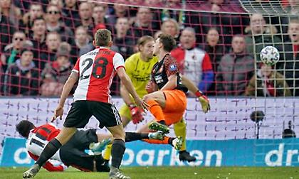 Τριάρα στην Αϊντχόφεν και 5άδα για τη Φέγενορντ