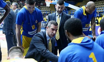 Παπανικολόπουλος: «Τα παιδιά αντιδρούν, προσεγγίζουν τα ματς με ψυχραιμία, και πολύ μεγάλο πάθος»