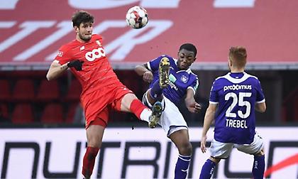 Ισόπαλο το ντέρμπι, ακάθεκτη η Μπριζ