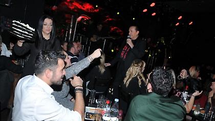 Πάνος Τριανταφύλλου: Γιόρτασε το χρυσό μετάλλιο με φίλους του στον Πανταζή (pics)