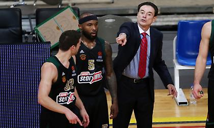 Πιτίνο: «Τα εύσημα στον Φριντέτ για την άμυνα – Ο ιδιοκτήτης ξοδεύει πολλά εκατομμύρια»