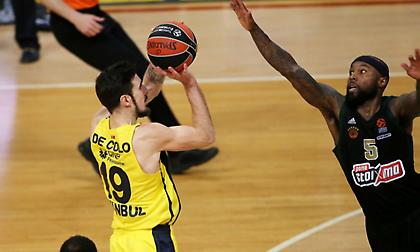 Ευρωλίγκα: «Έπρεπε να δοθεί φάουλ του Ράις στον Ντε Κολό»