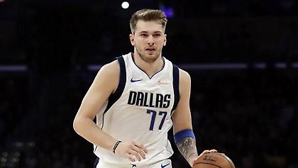 Ο Ντόντσιτς τραγουδάει… Διονύση Σχοινά (video)