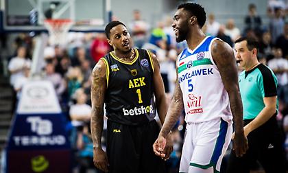 Με Τσάλμερς στη δωδεκάδα η ΑΕΚ, με… δεκάδα η Χάποελ