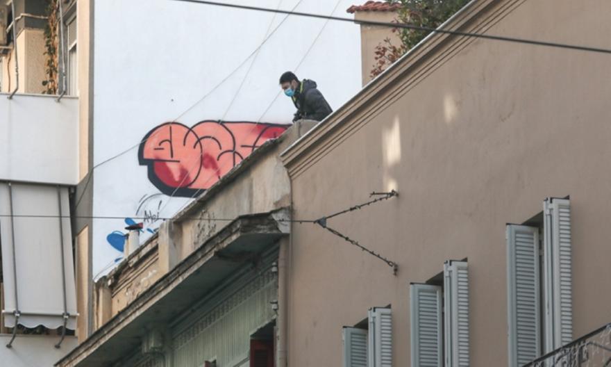 Άγρια πολιτική κόντρα για την αστυνομική επιχείρηση στο Κουκάκι