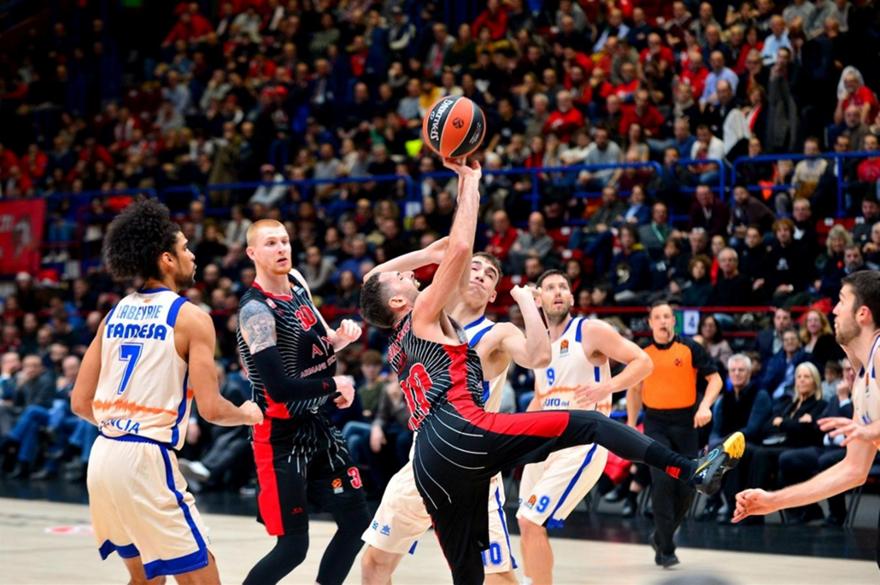 Λύγισε τη Βαλένθια και επέστρεψε στις νίκες η Αρμάνι