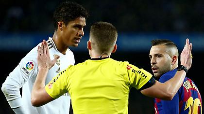 Ζητεί τις συνομιλίες του διαιτητή του clasico με το VAR η Ρεάλ!