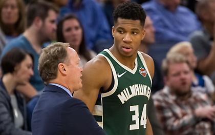 Μπαντενχόλζερ: «Πολλοί δουλεύουν, αλλά αυτό που κάνει ο Γιάννης είναι φανταστικό»