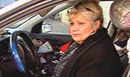Κρήτη: Γυναίκα ζει στο αυτοκίνητο δύο χρόνια (video)