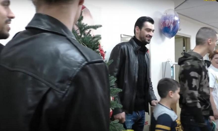 Η ΑΕΚ στο Παιδιατρικό Κέντρο Αθηνών (video)