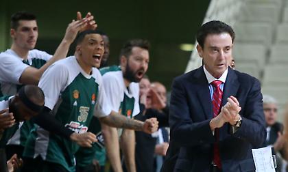 Πιτίνο: «Φίλοι του Παναθηναϊκού, μην απογοητεύεστε με τα ριμπάουντ - Θα το φτιάξουμε»