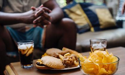 Οι λόγοι που όσοι κοιμούνται λίγο τρώνε περισσότερο!