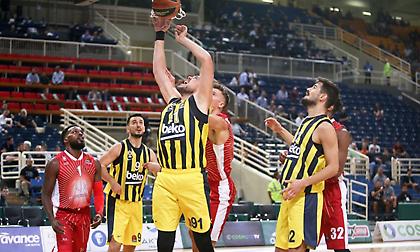 Επιστρέφει στον Ερυθρό Αστέρα ο Στίματς!