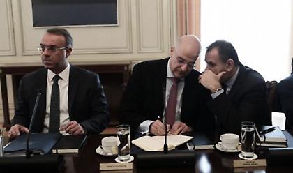 Σταϊκούρας: Στα 215 εκατ. ευρώ αυξάνεται το κοινωνικό μέρισμα - Περισσότεροι οι δικαιούχοι