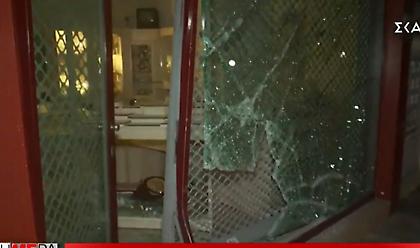 Εισβολή με αυτοκίνητο σε κοσμηματοπωλείο στη Δάφνη