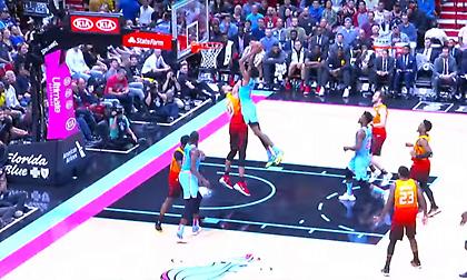 Τρομερά καρφώματα στο Top 10, πρώτη θέση για Ντέρικ Τζόουνς (video)