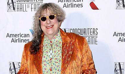 Aπεβίωσε η συνθέτρια του τραγουδιού της σειράς «Τα Φιλαράκια»