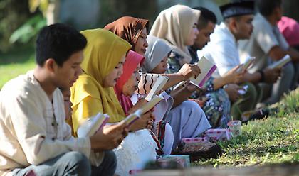 «Μαύρη» επέτειος: Το τσουνάμι που άφησε πίσω του 230.000 νεκρούς