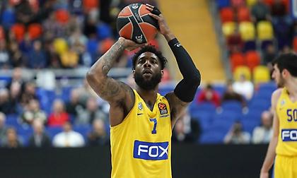 «Μιλάει με τον Ολυμπιακό ο ΝτεΆντρε Κέιν»