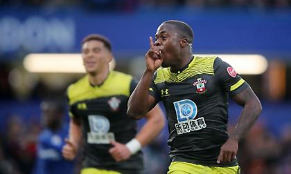 «Άγια» μέρα στο Στάμφορντ Μπριτζ!