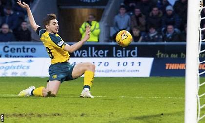 Ζόρικες νίκες για Σέλτικ, Ρέιντζερς