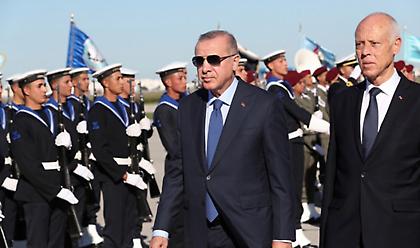 Καζάνι που βράζει η Λιβύη: Στρατό ζητεί η Τρίπολη – «Όχι» της Τυνησίας στον Ερντογάν