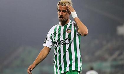 Κλείνει στη Φενέρμπαχτσε ο Κοεντράο