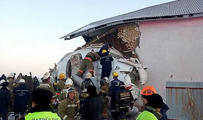 Συγκλονίζουν οι επιζώντες της συντριβής στο Καζακστάν: Έμοιαζε σαν ταινία με ουρλιαχτά και φωνές