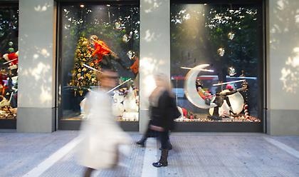 Το εορταστικό ωράριο από το Σάββατο 28 Δεκεμβρίου μέχρι την Πρωτοχρονιά