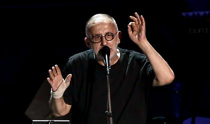 Έφυγε από τη ζωή ο Θάνος Μικρούτσικος