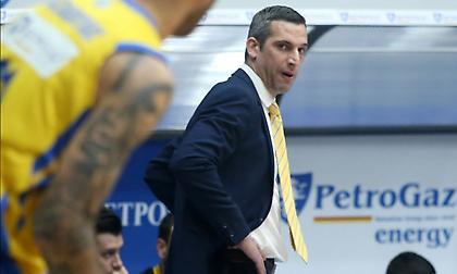 Παπανικολόπουλος: «Κάναμε τραγικό ξεκίνημα και στα δύο ημίχρονα»