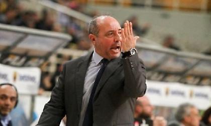 Μάγειρας: «Τα τρίποντα και τα ριμπάουντ δείχνουν την ανωτερότητα της ΑΕΚ»