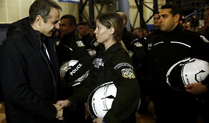 Μητσοτάκης: Η αστυνομία θα είναι στο δρόμο, όχι στα γραφεία