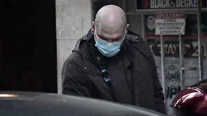 Πετράλωνα: Τον μπαλτά που χρησιμοποίησε για το φόνο υπεδειξε ο 21χρονος στις Αρχές