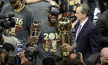 ΛεΜπρόν Τζέιμς: Ο κορυφαίος αθλητής της δεκαετίας!