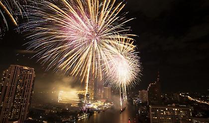 Eυχές για το 2020: Πώς υποδέχονται τη νέα χρονιά στον πλανήτη (pic/vid)