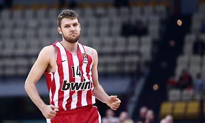 Βεζένκοφ: «Δεν έχει τελειώσει τίποτα»