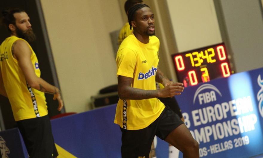 Μένει ο Ρέι, αναμένει Γκραντ η ΑΕΚ