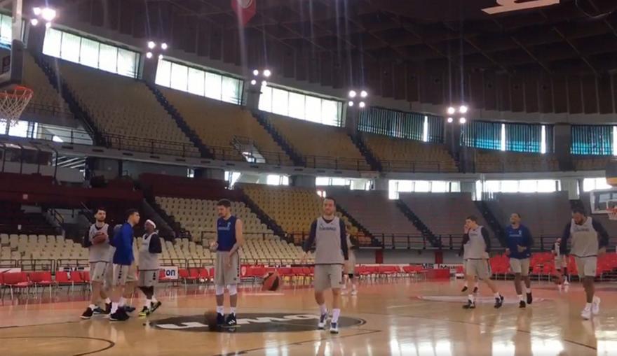 Από νωρίς στο ΣΕΦ η Φενέρ (video)