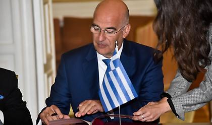 Τηλεφωνική επικοινωνία Δένδια - Μπορέλ για EastMed και Λιβύη