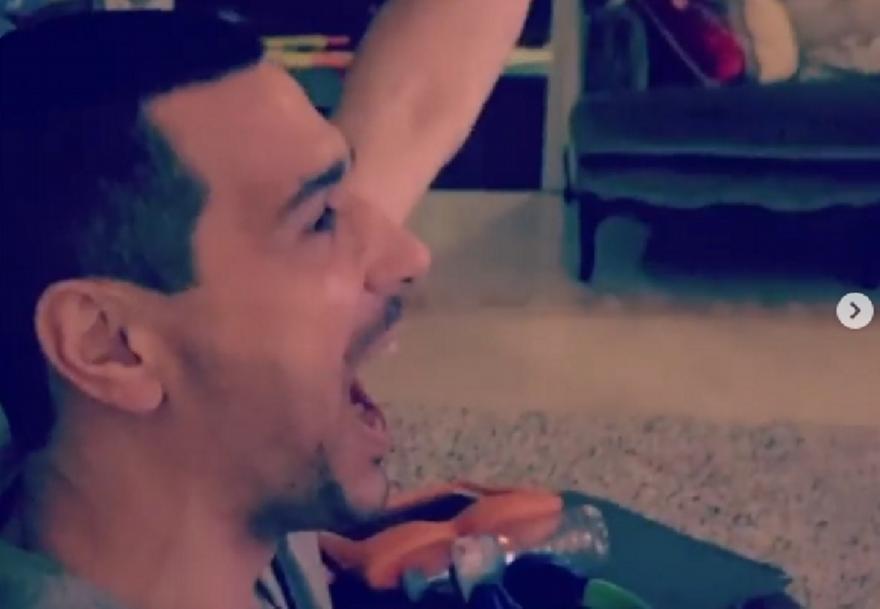 Πανηγύρισε έξαλλα ο Ζήσης το ιστορικό τρίποντο του Σπανούλη (video)