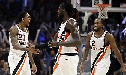 ΝΒΑ: Ουίλιαμς & Χάρελ vs ΟΛΟΣ ο πάγκος των Λέικερς, σημειώσατε…1!