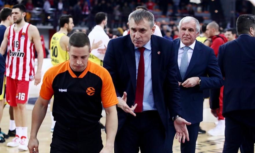 «Σύννεφα» για Κεμζούρα στον Ολυμπιακό