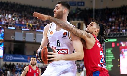 Tο STOP του Παπαγιάννη στον Τζέιμς (video)