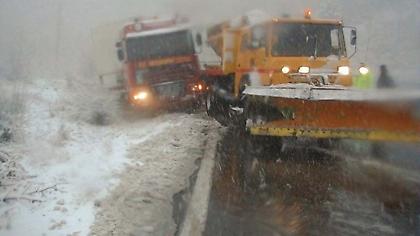 Απαγόρευση κυκλοφορίας βαρέων οχημάτων Kυριακή και Δευτέρα σε ΠΑΘΕ και Ιονία Οδό