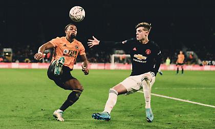 Σε ρεβάνς η πρόκριση για Γουλβς και Γιουνάιτεντ, εύκολα Σίτι και Λέστερ